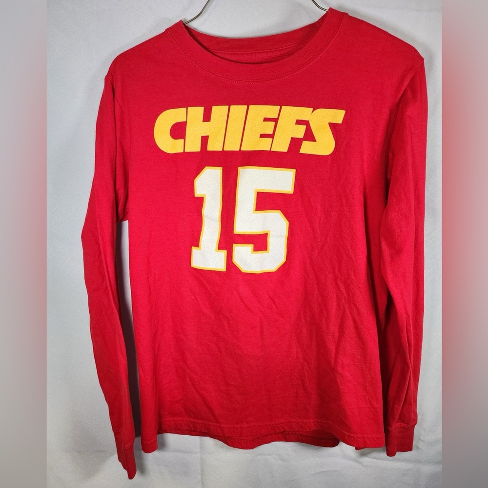 Patrick Mahomes Kansas City Chiefs NFL Apparel Long Sleeve Shirt Size Youth XL